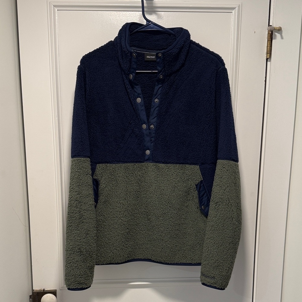 Marmot Women’s Blue and Green Zip Up Sweater